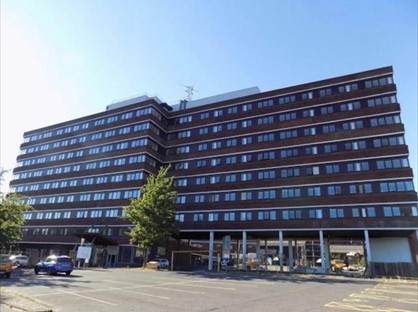 1 Bed Flat, Castle Court, DY2
