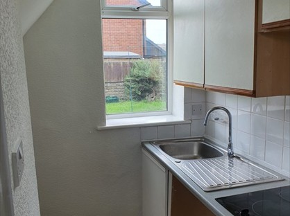 2 Bed End Terrace, Soothill Lane, WF17