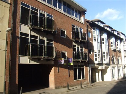 2 Bed Flat, Fetter Lane, YO1