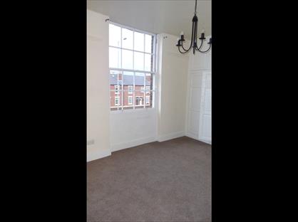 1 Bed Flat, Westgate End, WF2