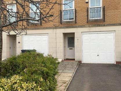 3 Bed Terraced House, Armoury Drive, CF14