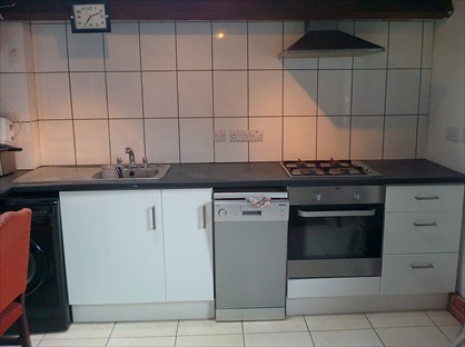 2 Bed Flat, Nicholsons Lane, SL6
