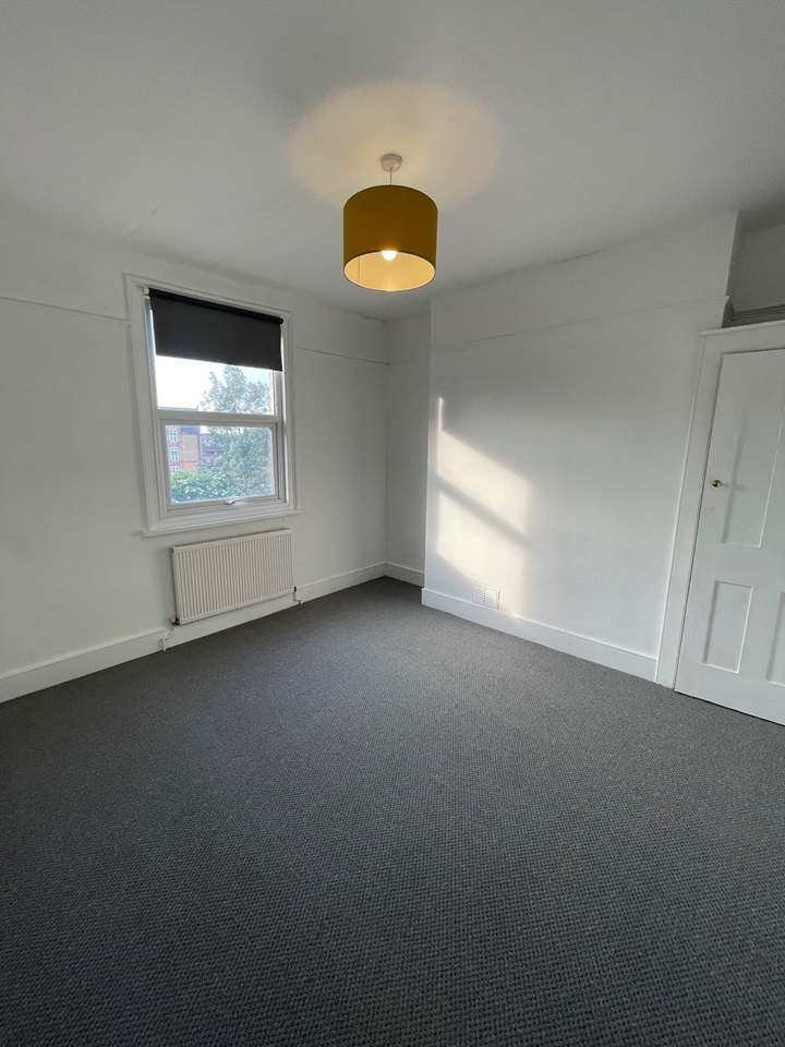 London 2 Bed Herbert Road, SE18 To Rent Now for £1,750.