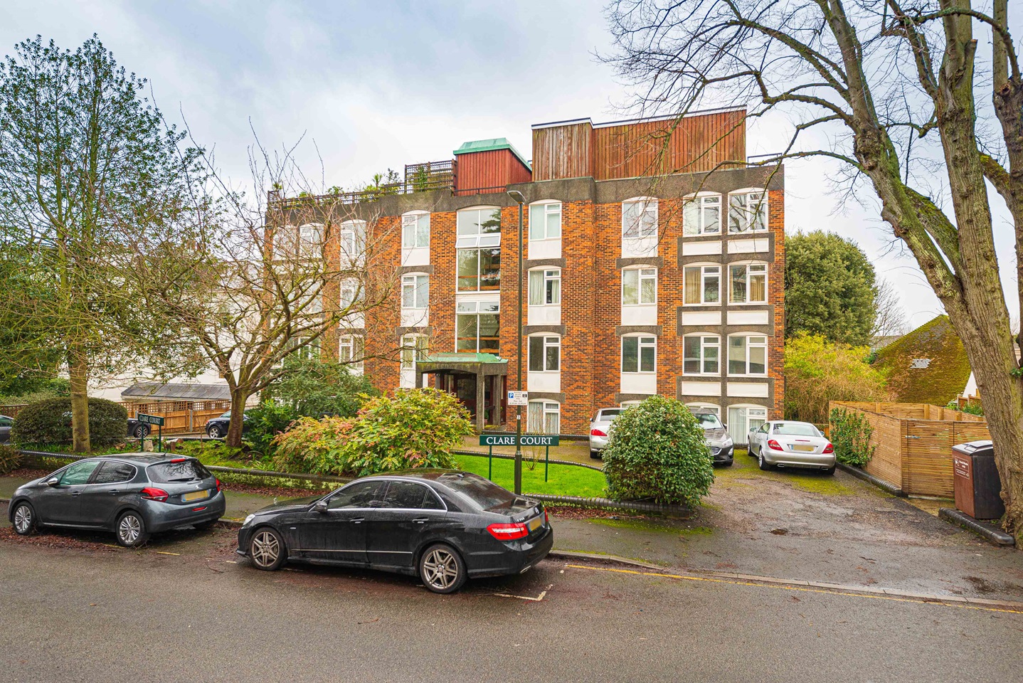 Wimbledon - 1 Bed Flat, Clare Court, SW19 - To Rent Now for £1,950.00 p/m
