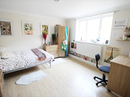 5 Bed Flat, Camden Road, NW1