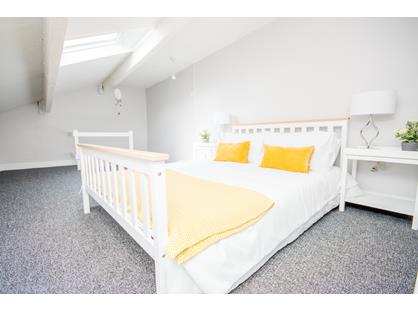 2 Bed Terraced House, Inkerman Street, OL13