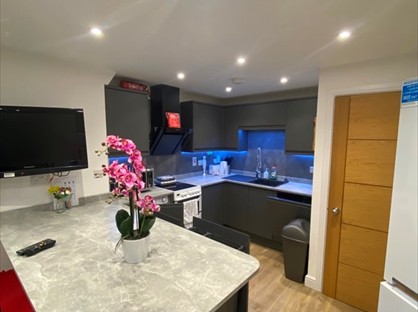 5 Bed Semi-Detached House, Dudley Road, CB5