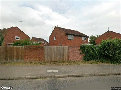 2 Bed Semi-Detached House, Devonshire Gardens, RG31