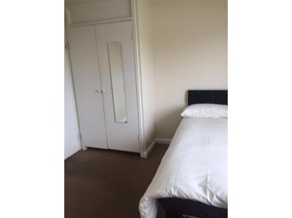 Room in a Shared House, Shrewton Road, SW17