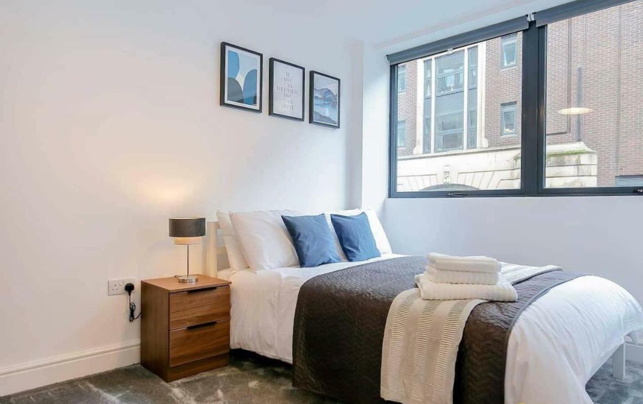 2 Bed Flat, Queen Street, S1, N1 7GU