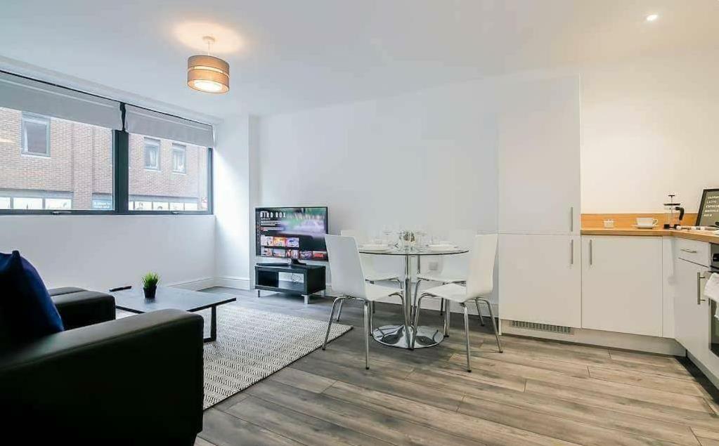 Additional image 5 of 2 Bed Flat, Queen Street, S1, N1 7GU