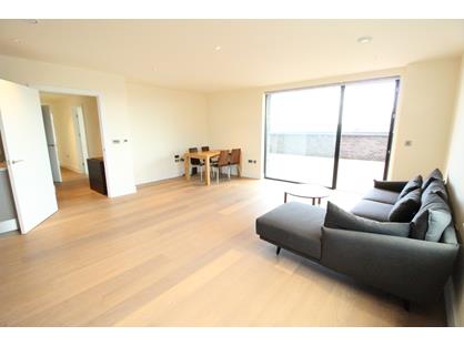 3 Bed Flat, St. Josephs Street, SW8