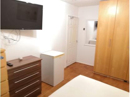 Room in a Shared House, Tildesley Road, SW15