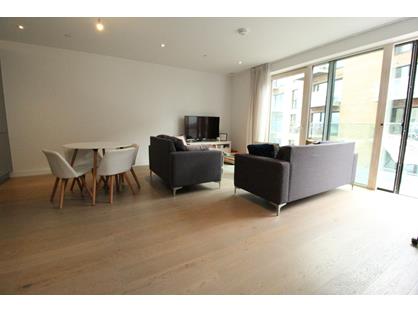 1 Bed Flat, New Paragon Walk, SE17