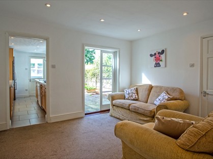 3 Bed Terraced House, Park Street, GL50