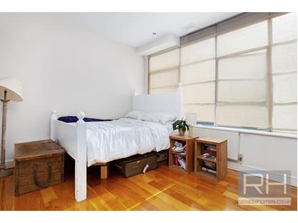 Room in a Shared House, Compton Court, SM1