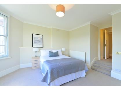 2 Bed Flat, Strathmore Court, NW8