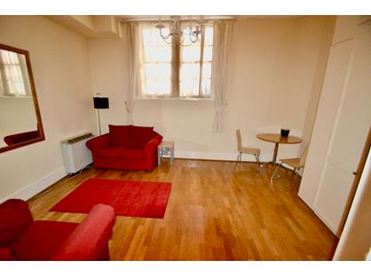 Studio Flat, Ambrosden Avenue, SW1P