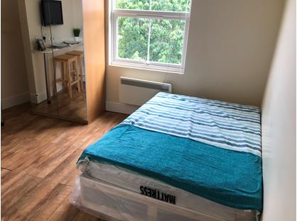 Studio Flat, Tufnell Park Road, N19