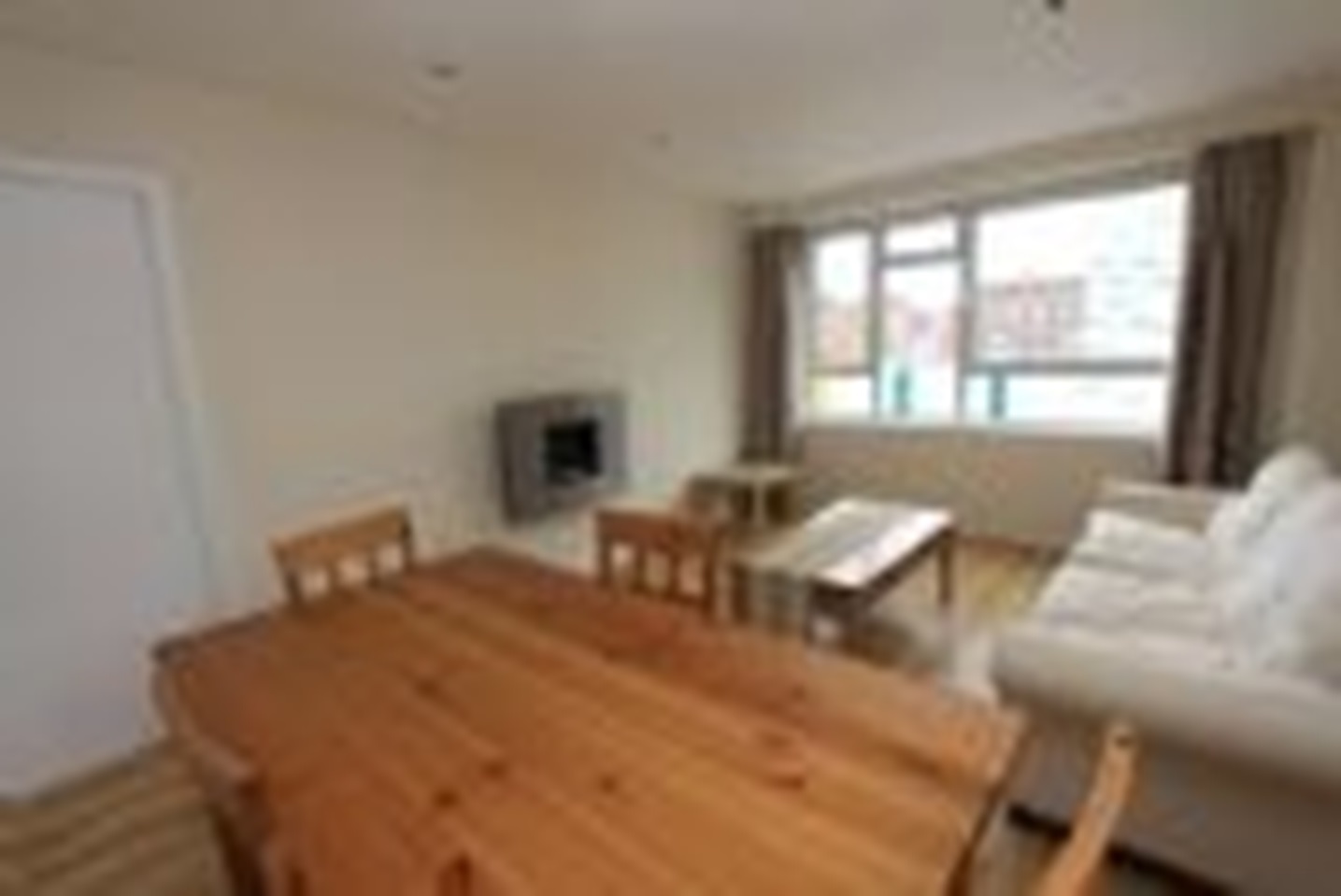 3 Bed Flat, Chapel Street, NW1 photo 3