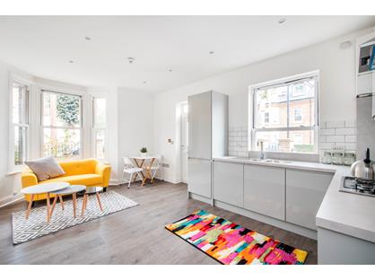 1 Bed Flat, Acton Lane, W4