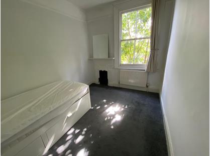 Room in a Shared Flat, Stanthorpe Road, SW16
