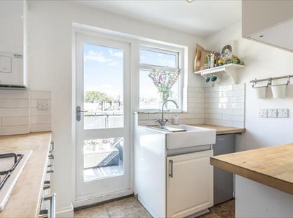 2 Bed Flat, Offley Road, SW9
