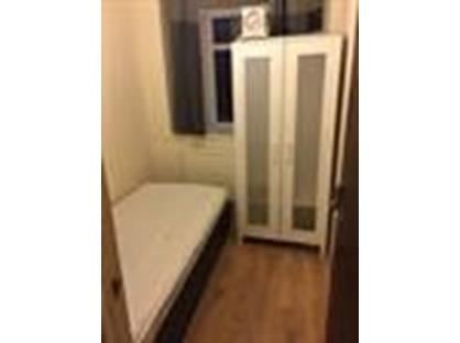 Room in a Shared House, Hill Street, CR7