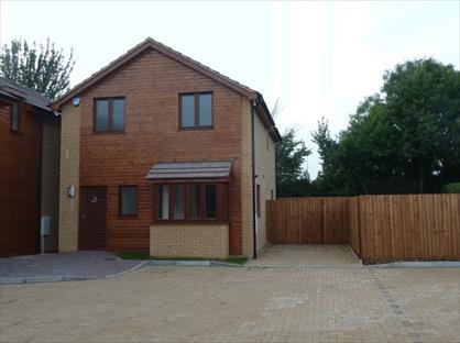 3 Bed Detached House, Witham Court, MK3