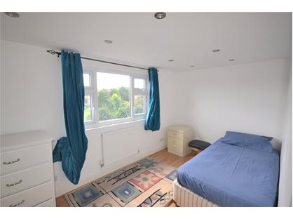 Studio Flat, Sevenoaks Road, SE4