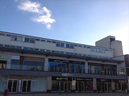 2 Bed Flat, Queens Square, NN17