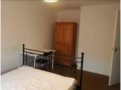 Room in a Shared House, Dunston Road, SW11