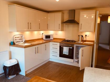 2 Bed Flat, Cramond, EH4