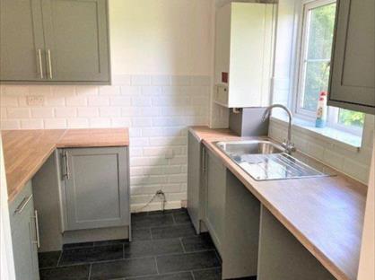 2 Bed Maisonette, Clittaford View, PL6