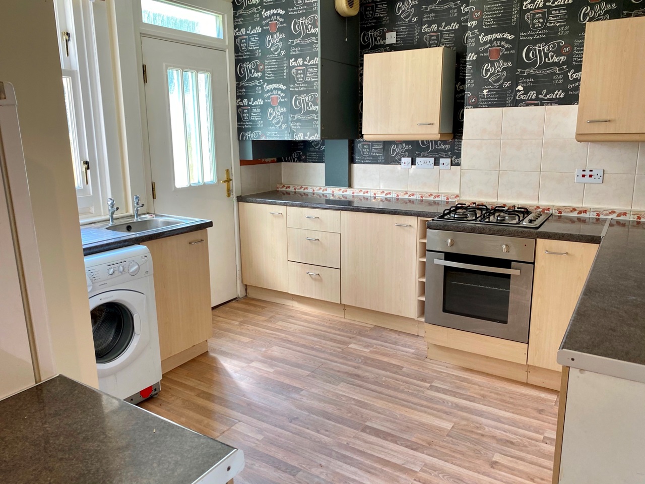 Denny 2 Bed Flat, Castle Crescent, FK6 To Rent Now for £695.00 p/m