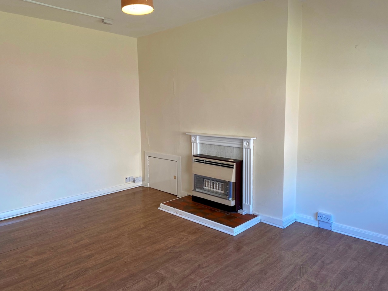 Denny 2 Bed Flat, Castle Crescent, FK6 To Rent Now for £695.00 p/m