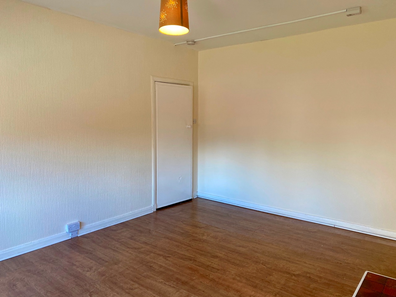 Denny 2 Bed Flat, Castle Crescent, FK6 To Rent Now for £695.00 p/m