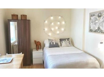 Room in a Shared Flat, Champlain House, W12