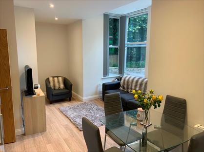 3 Bed Flat, Headingley Lane, LS6