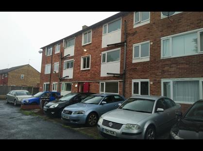 2 Bed Flat, Alderwood Avenue, L24