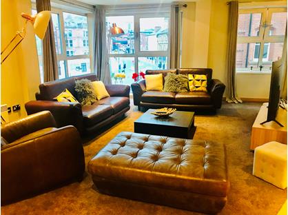 2 Bed Flat, The Bridge Apartments, LS10