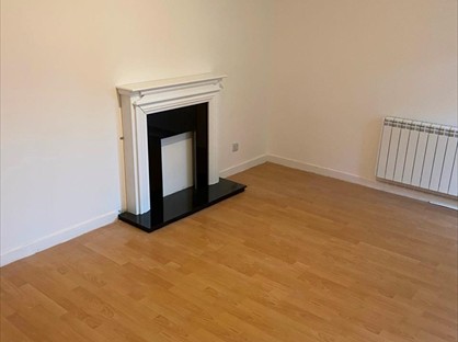 3 Bed Terraced House, Glebe Close, IP24