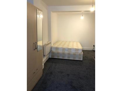 Studio Flat, Doggett Road, SE6