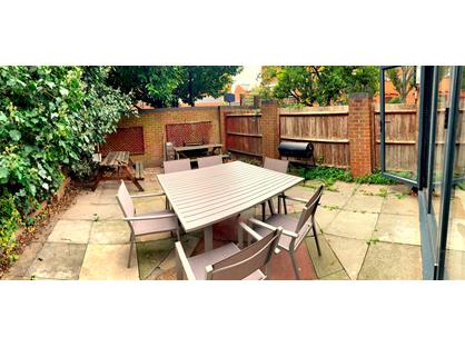 Room in a Shared House, West Lane, SE16