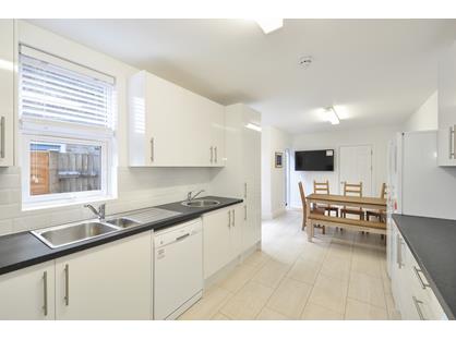 6 Bed Terraced House, Alloa Road, SE8