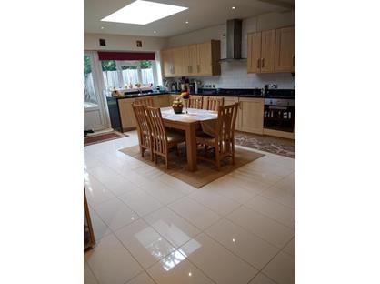 Room in a Shared House, Coombe Lane, SW20