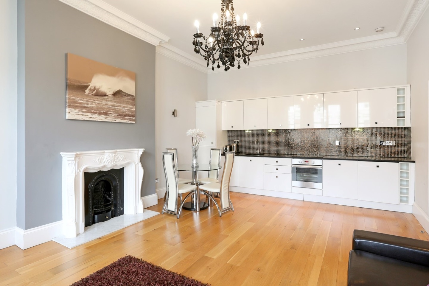 2 Bed Flat, Belsize Park Gardens, NW3 photo 3
