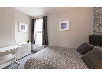 Room in a Shared House, Milton Road, SN1