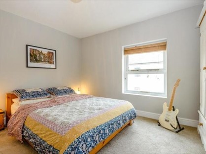 2 Bed End Terrace, Drummond Road, GU1