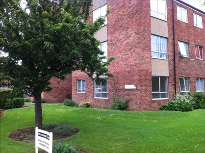 2 Bed Flat, Longthorpe, PE3